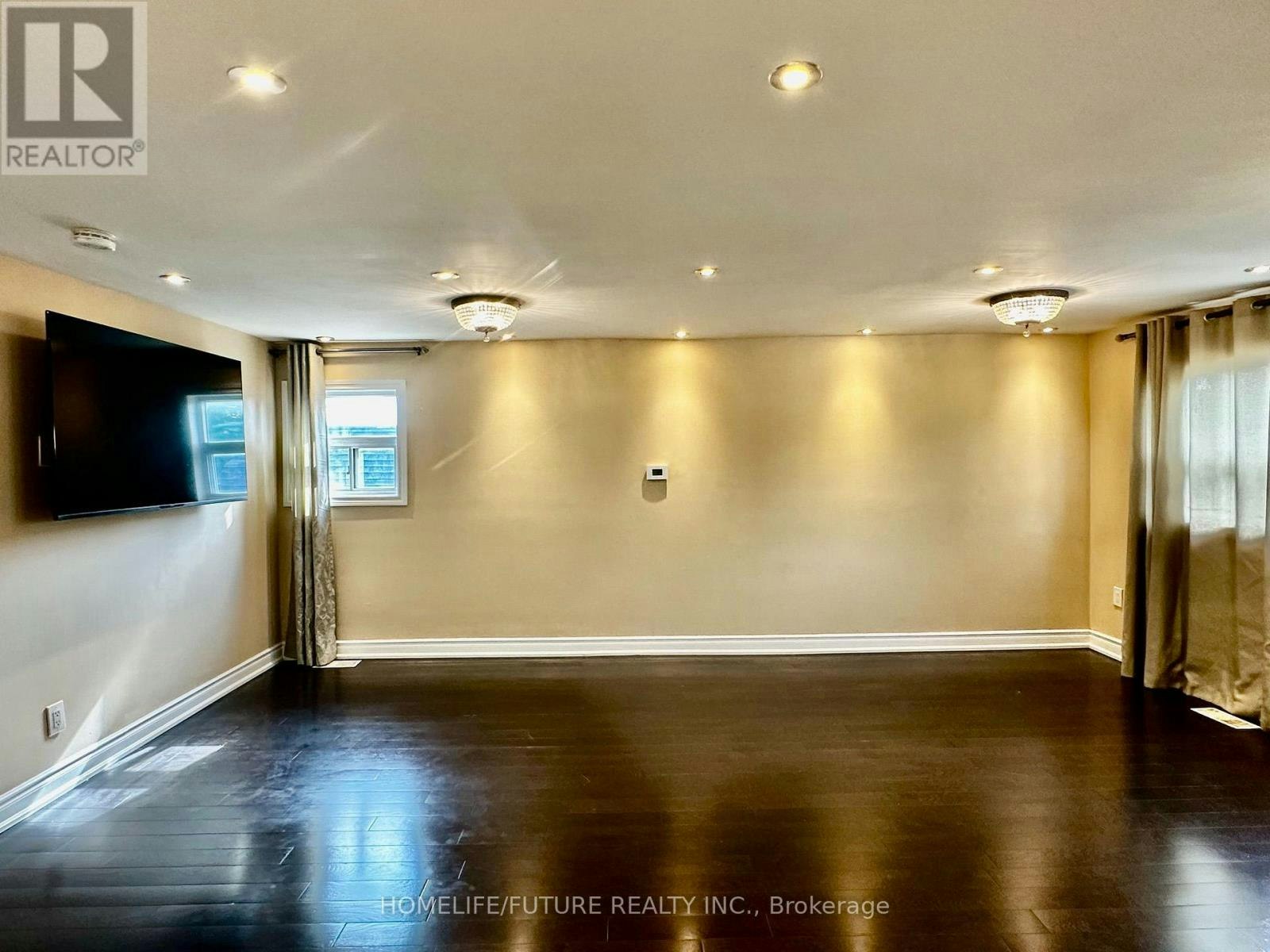 350 Eulalie Avenue, Oshawa, ON, L1H 2B8 - 4