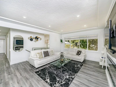 14927 Kew Drive - 5