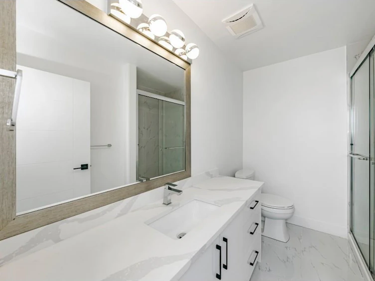 14927 Kew Drive, Surrey, BC, V3R 4Y1 - 13