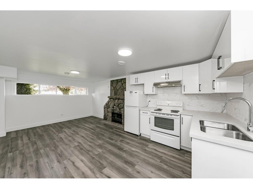 14927 Kew Drive, Surrey, BC, V3R 4Y1 - 28