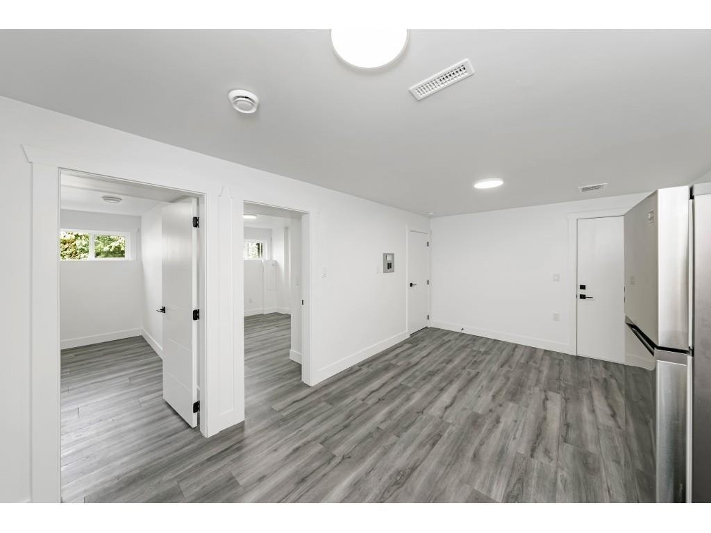 14927 Kew Drive, Surrey, BC, V3R 4Y1 - 23