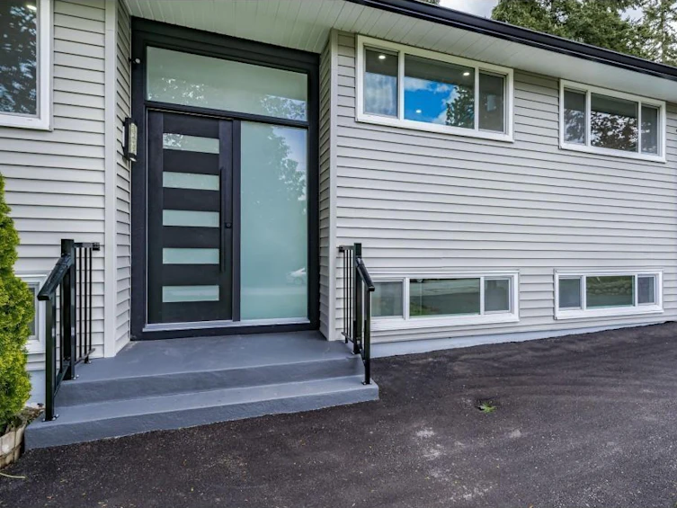 14927 Kew Drive, Surrey, BC, V3R 4Y1 - 3