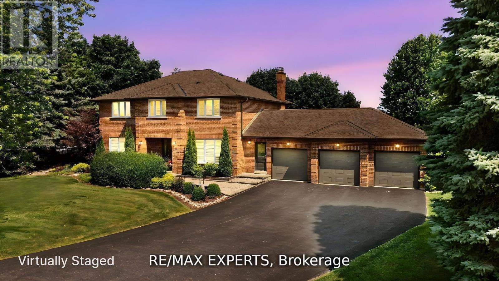 10 Kehoe Court, King, ON, L0G 1N0