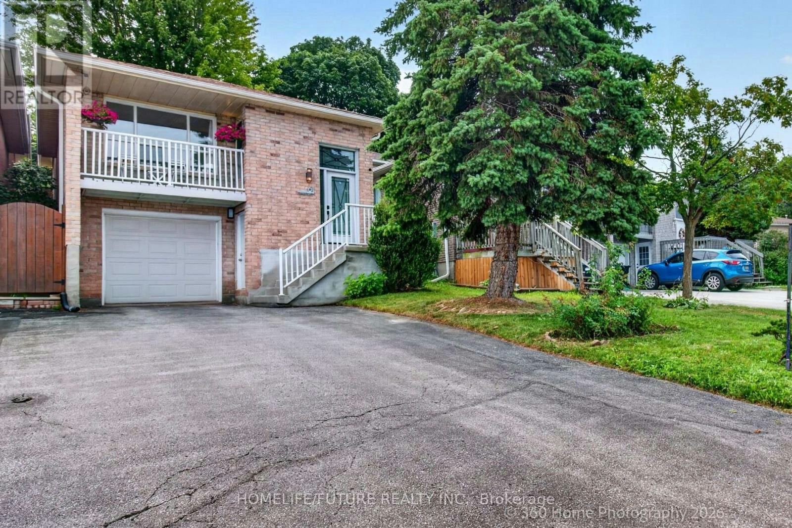 61 Turner Court, Bradford West Gwillimbury, ON, L3Z 2W7