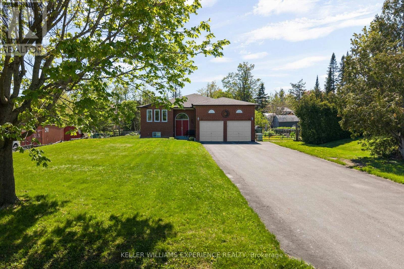 4 Campbell Avenue, Oro-Medonte, ON, L0L 1T0
