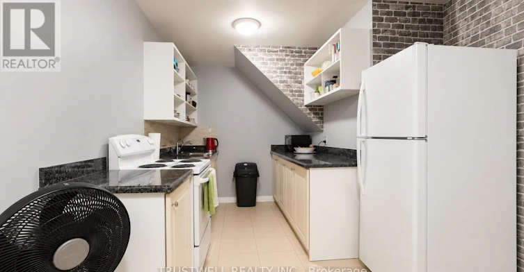 A-122 Atlantic Avenue, Toronto, ON, M6K 1X9 - 3