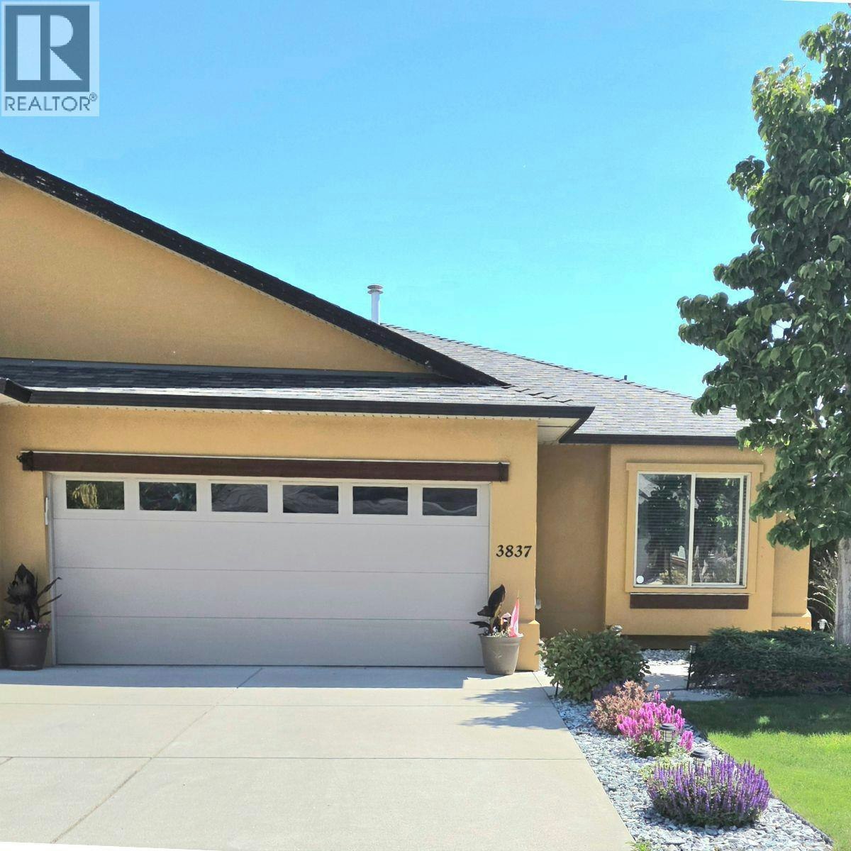 3837 Sonoma Pines Drive, Westbank, BC, V4T 2Z5