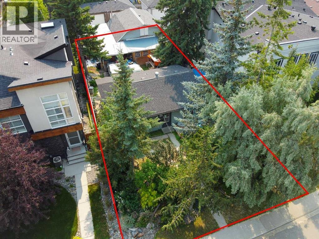 4919 21 Avenue NW, Calgary, AB, T3B 0X1