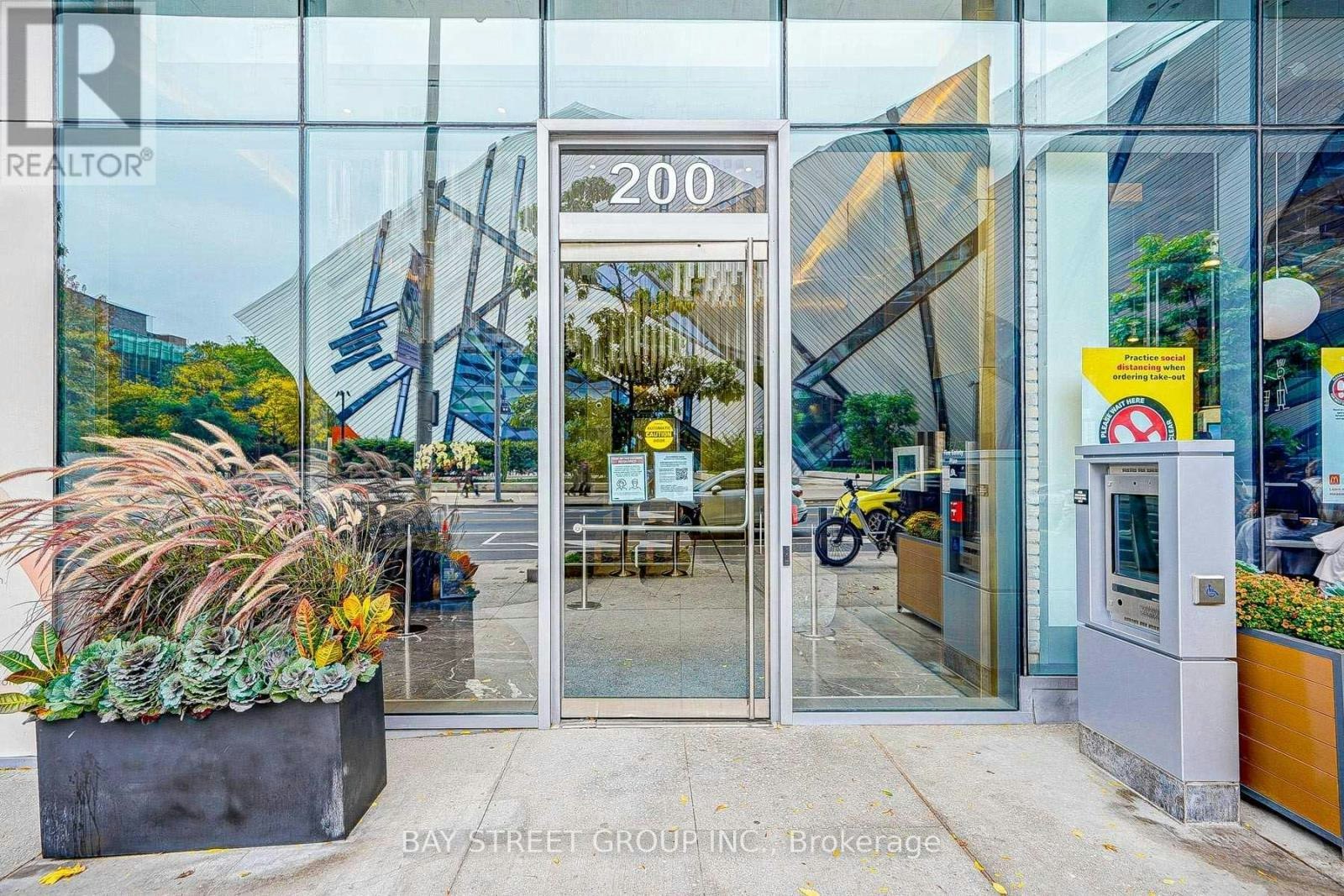 1409-200 Bloor Street W, Toronto, ON, M5S 0B1 - 2