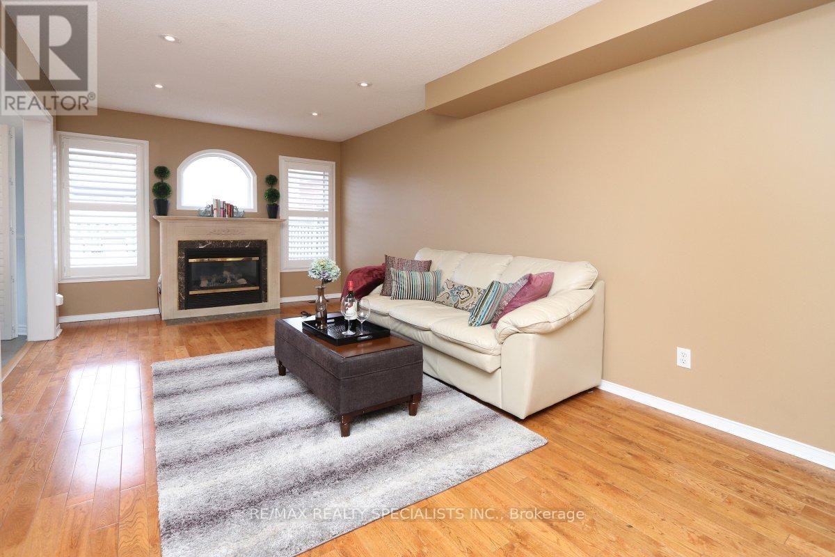 5817 Questman Hollow, Mississauga, ON, L5M 6N8 - 11