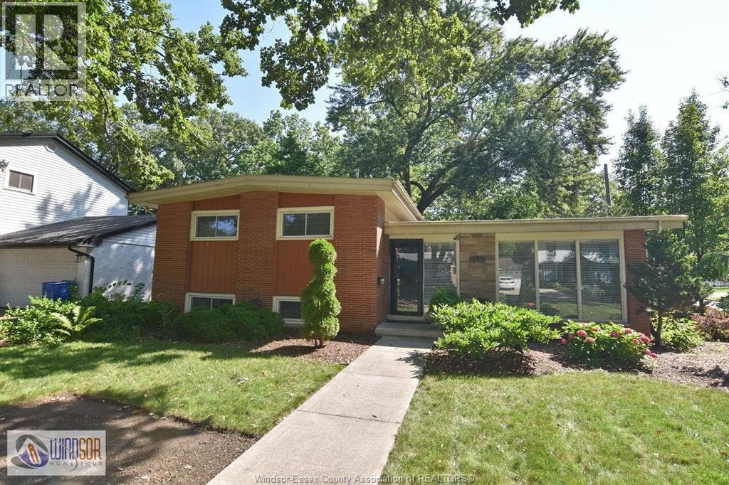 3490 St. Patricks Drive, Windsor, ON, N9E 3H4