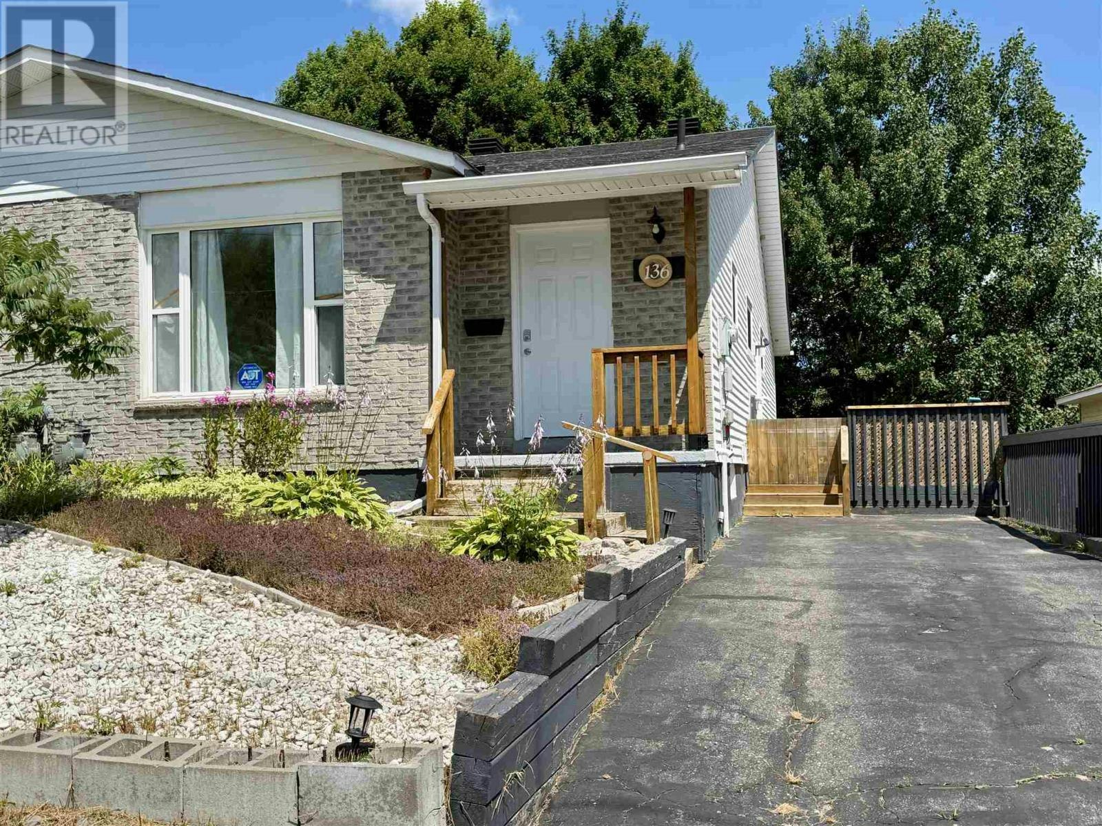 136 Frobel Drive, Elliot Lake, ON, P5A 3A2