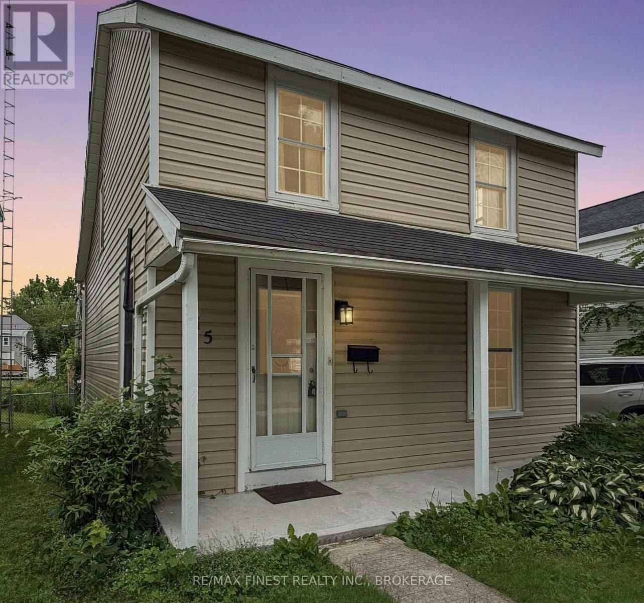 215 Brock Street, Gananoque, ON, K7G 1G5