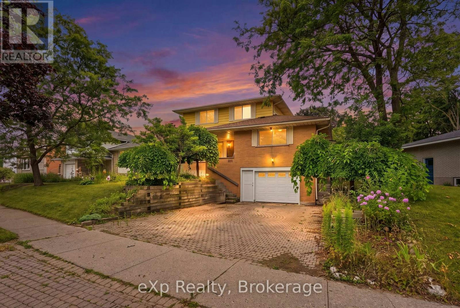 101 Crosby Drive, Kitchener, ON, N2B 2L1