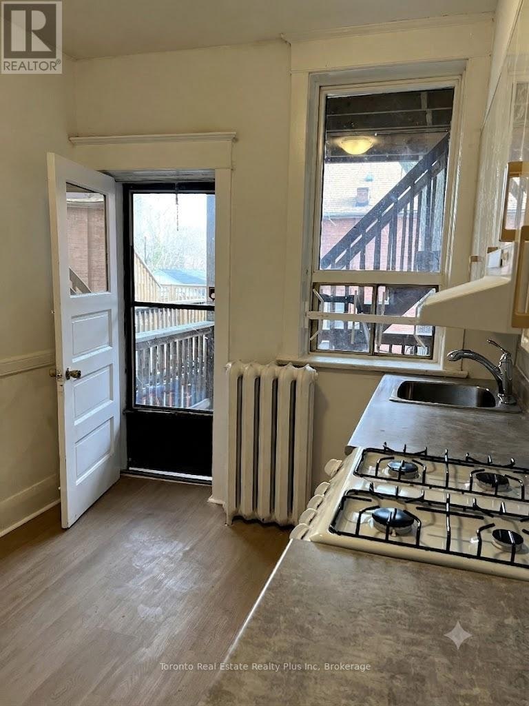 2ND FLOOR-1053 Bloor Street W, Toronto, ON, M6H 1M4 - 7