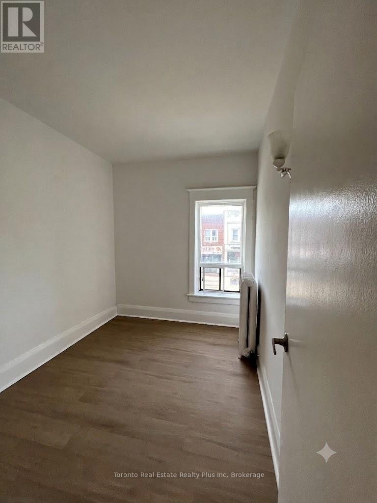 2ND FLOOR-1053 Bloor Street W, Toronto, ON, M6H 1M4 - 2