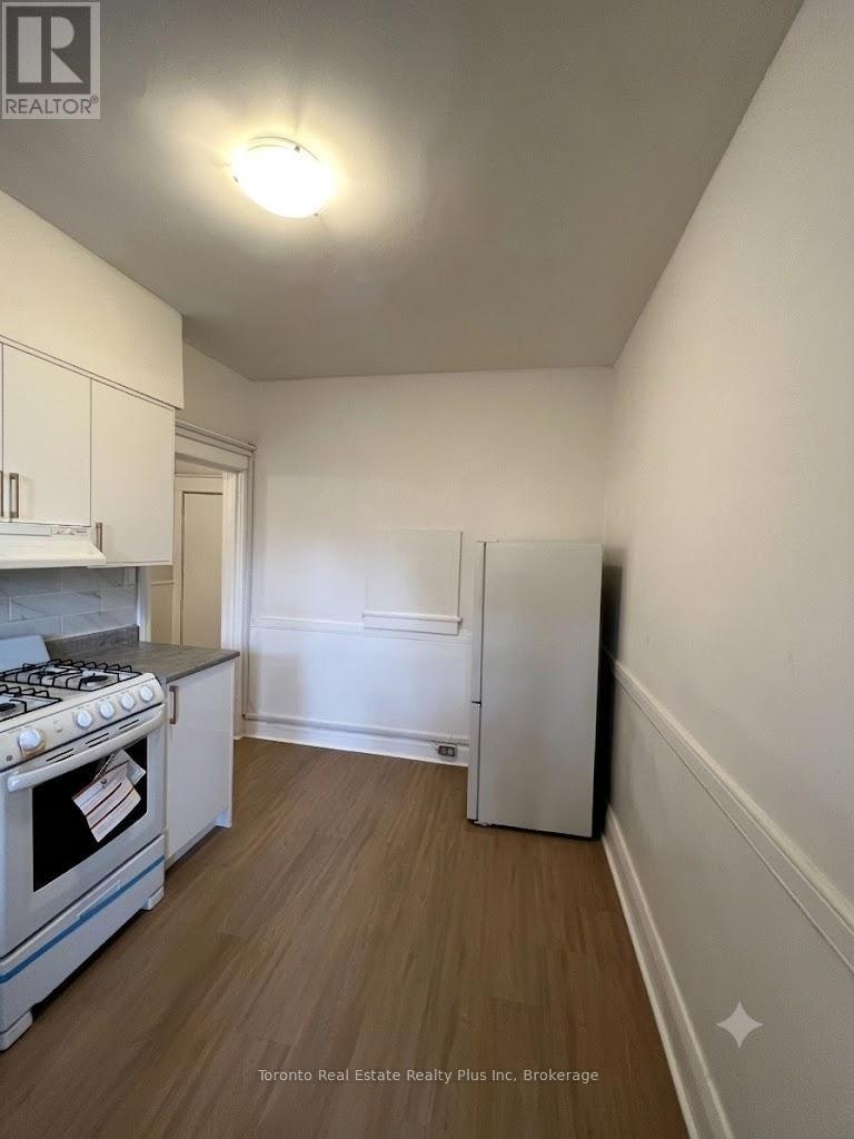 2ND FLOOR-1053 Bloor Street W, Toronto, ON, M6H 1M4 - 8