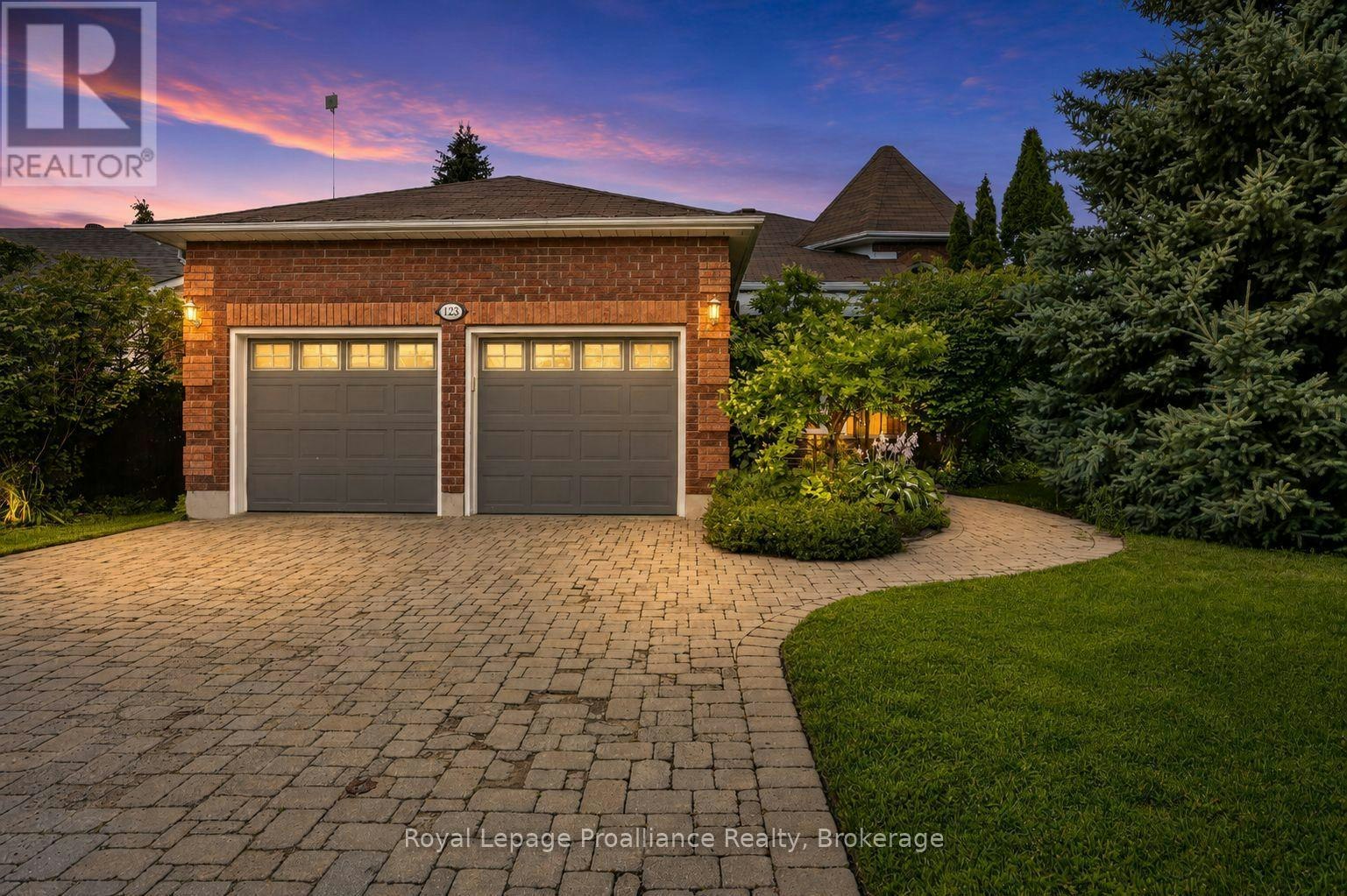 1423 Glenforest Crescent, Peterborough, ON, K9K 2J1