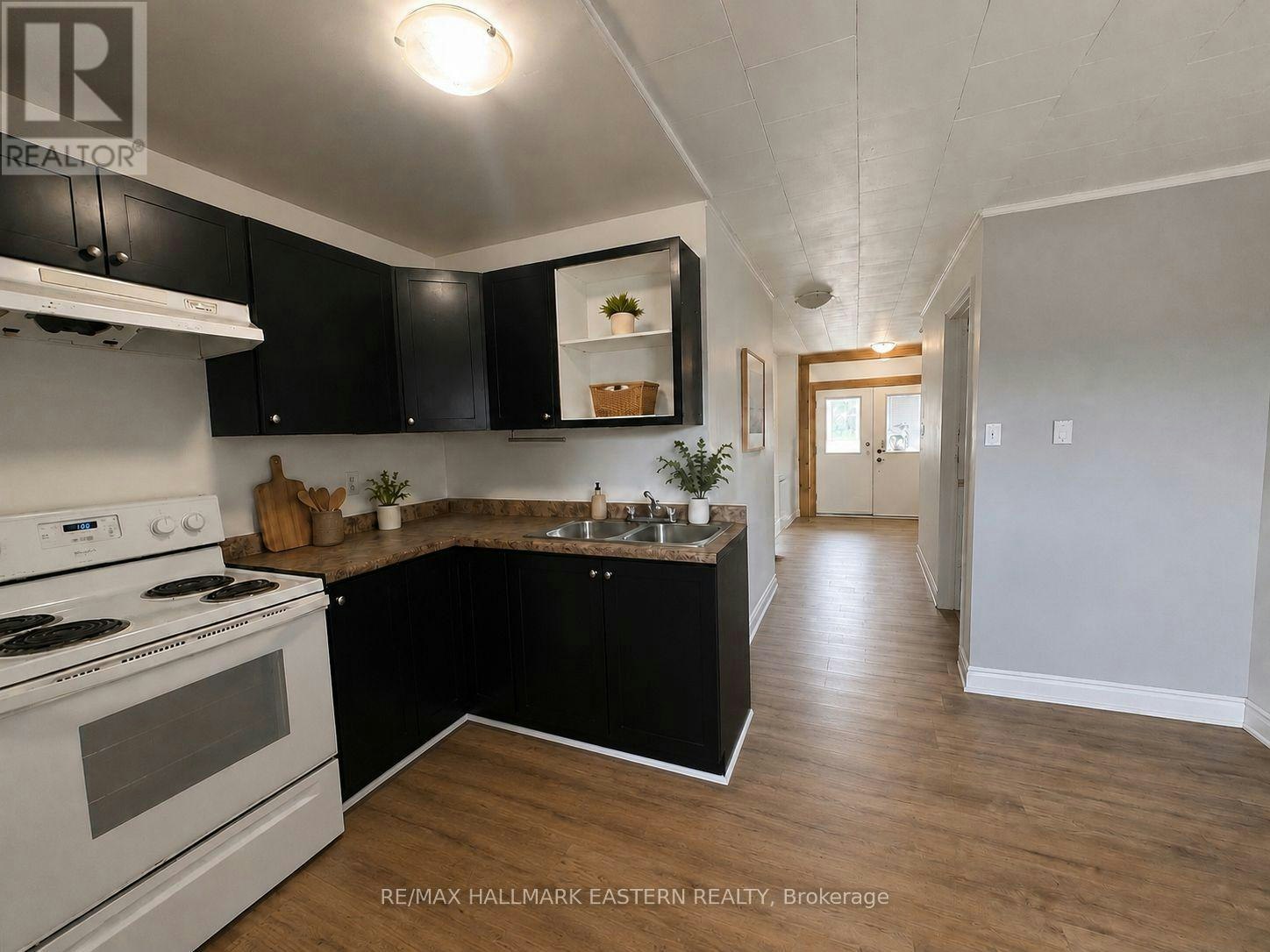 6-129 Main Street, Kawartha Lakes, ON, K0M 1A0 - 3