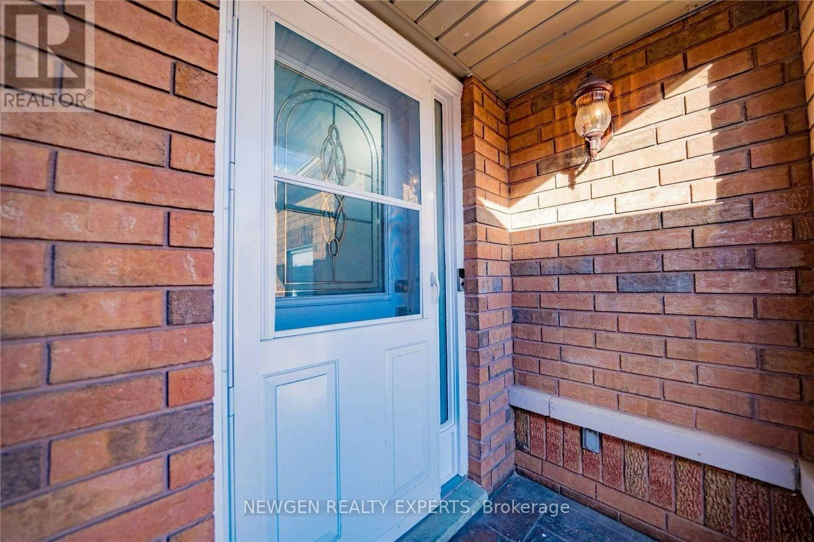 1856 Woodgate Court, Oshawa, ON, L1G 7Z2 - 24