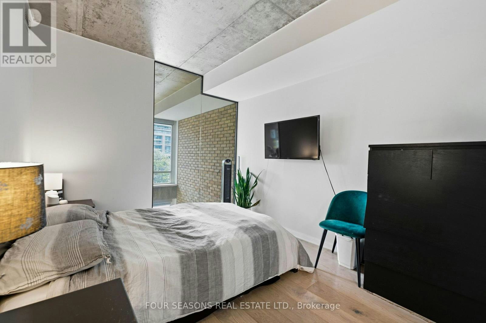 244-1029 King Street W, Toronto, ON, M6K 3M9 - 24