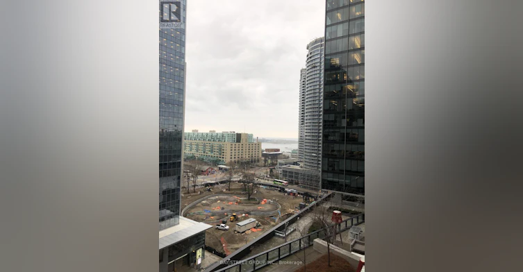 1101-88 Harbour Street, Toronto, ON, M5J 0C3 - 7
