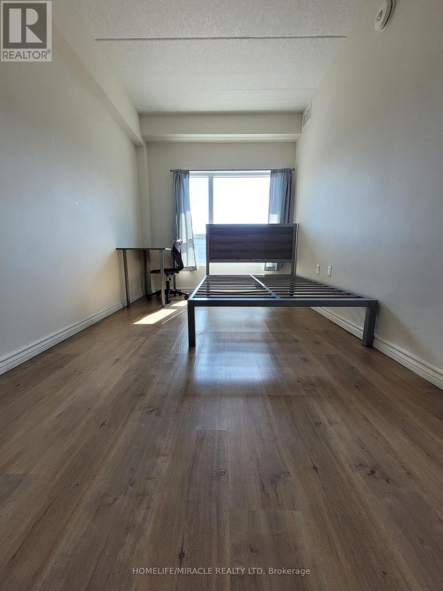 G510-275 Larch Street, Waterloo, ON, N2L 3R2 - 7
