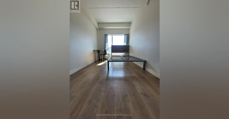 G510-275 Larch Street, Waterloo, ON, N2L 3R2 - 7