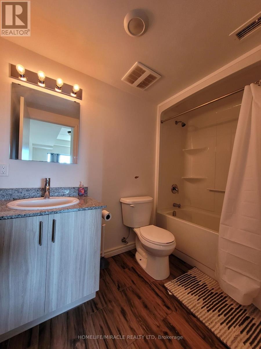 G510-275 Larch Street, Waterloo, ON, N2L 3R2 - 12