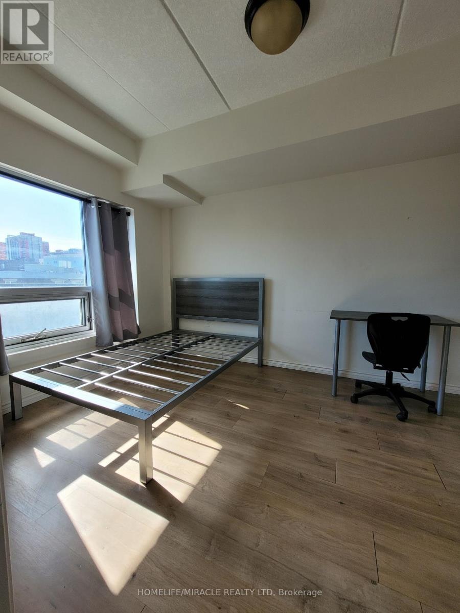 G510-275 Larch Street, Waterloo, ON, N2L 3R2 - 8