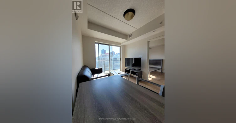 G510-275 Larch Street, Waterloo, ON, N2L 3R2 - 3