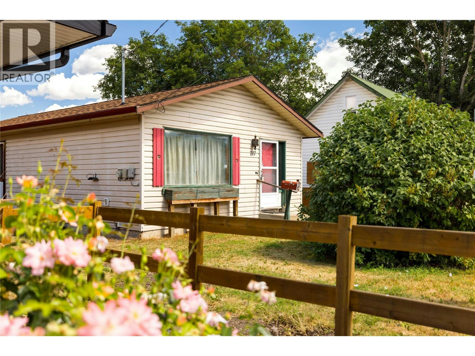 717 Regent Avenue, Enderby, BC, V0E 1V2