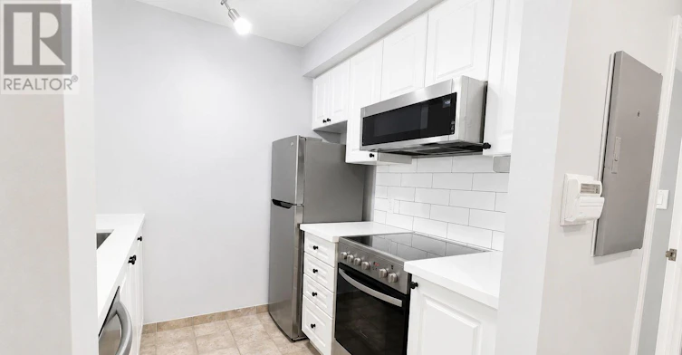 1002-1 Lee Centre Drive, Toronto, ON, M1H 3J2 - 13