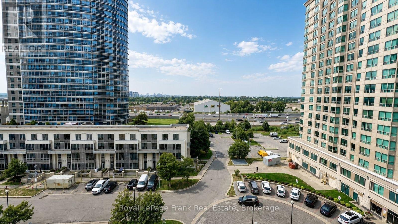 1002-1 Lee Centre Drive, Toronto, ON, M1H 3J2 - 23