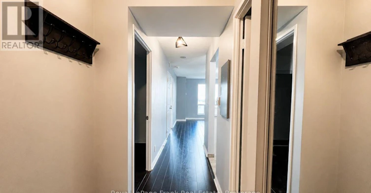 1002-1 Lee Centre Drive, Toronto, ON, M1H 3J2 - 7