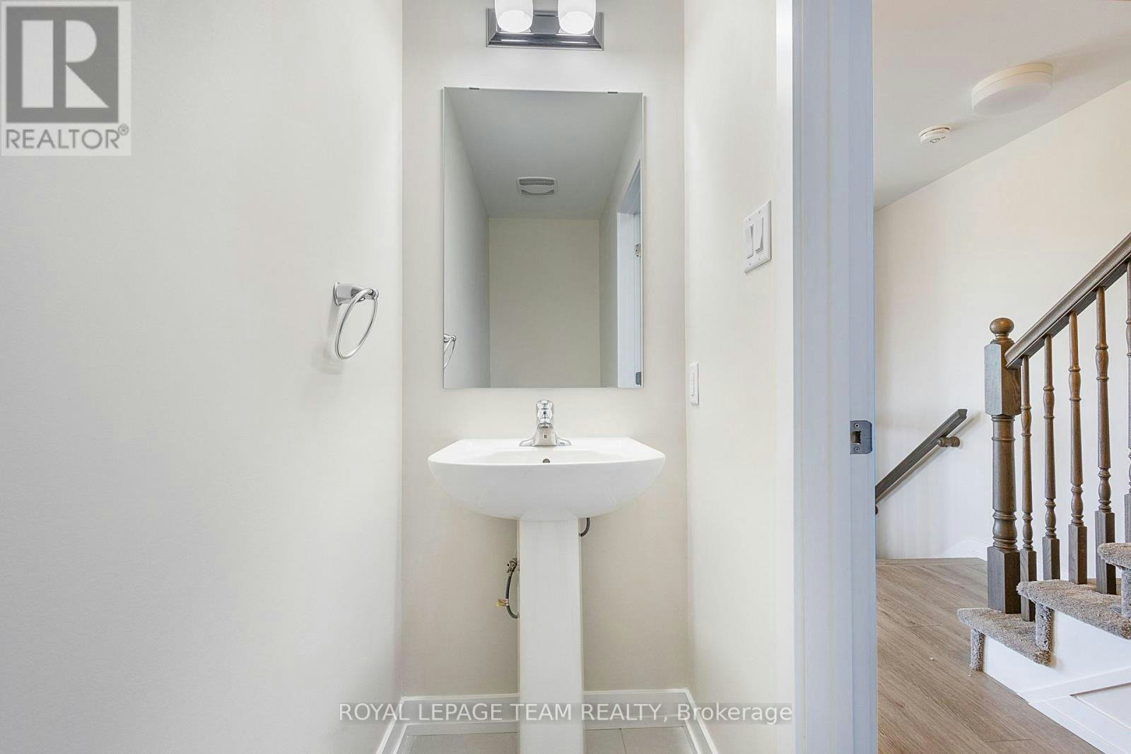 946 Chapman Mills Drive, Ottawa, ON, K2J 7P4 - 4
