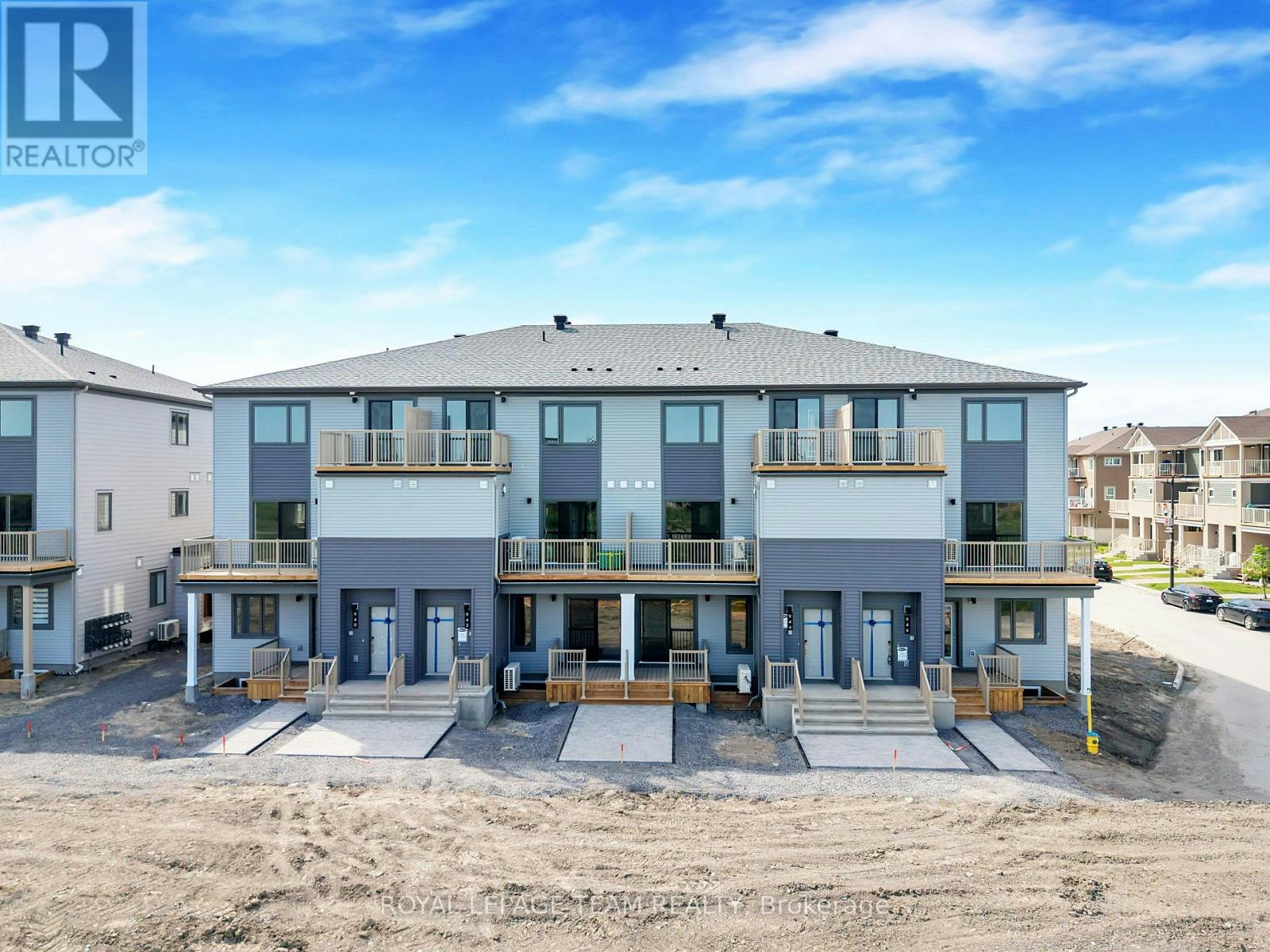 946 Chapman Mills Drive, Ottawa, ON, K2J 7P4