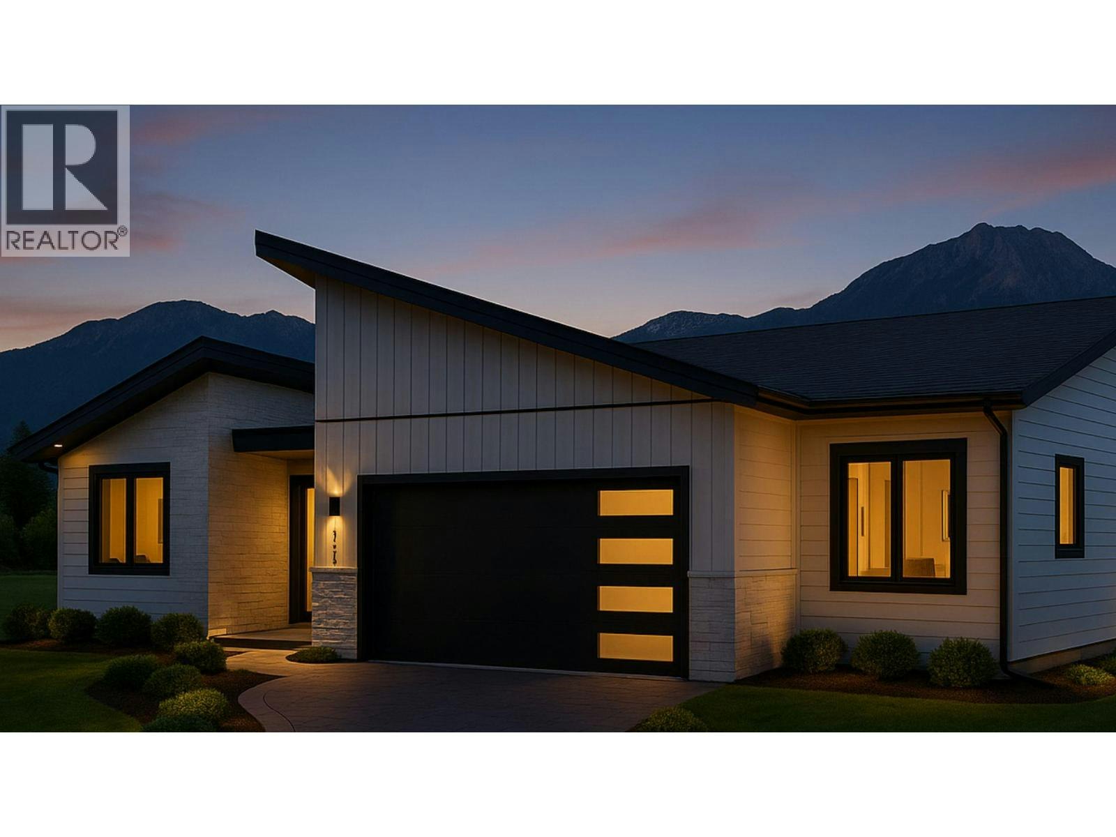 4962 Riverside Drive, Fairmont Hot Springs, BC, V0B 1L1