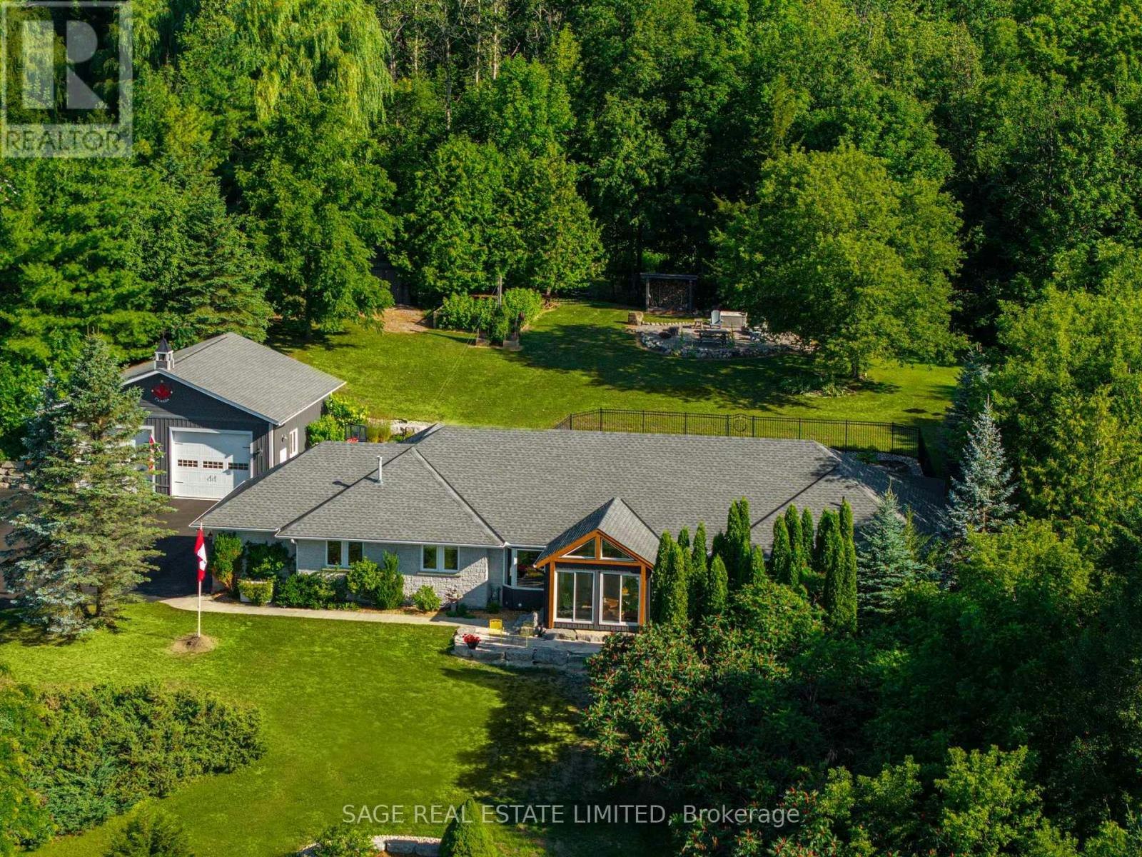 7632 County 9 Road, Clearview, ON, L0M 1G0