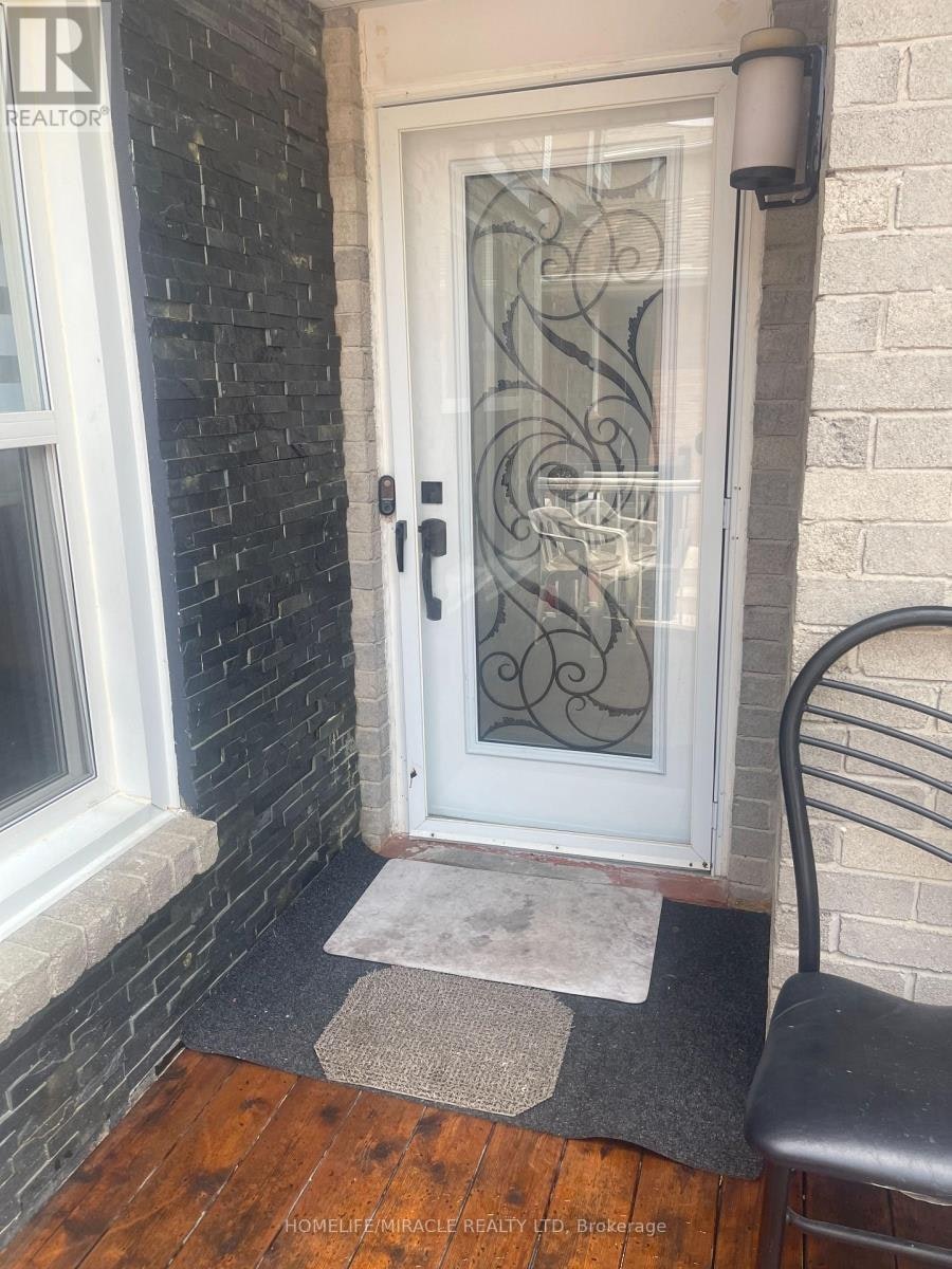 17 Wayne Nicol Drive, Brampton, ON, L6X 3Z2 - 2