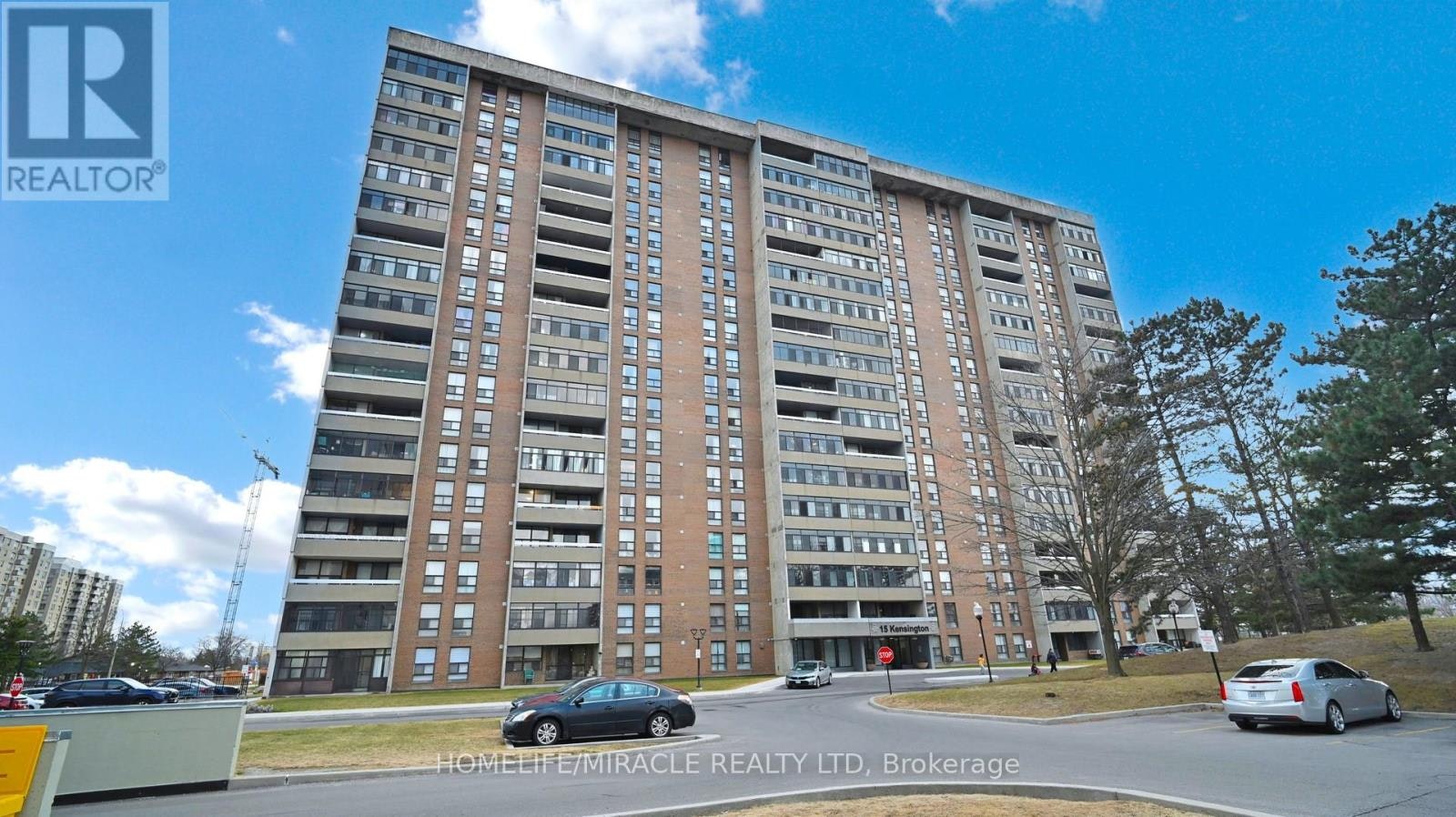 1112-15 Kensington Road, Brampton, ON, L6T 3W2