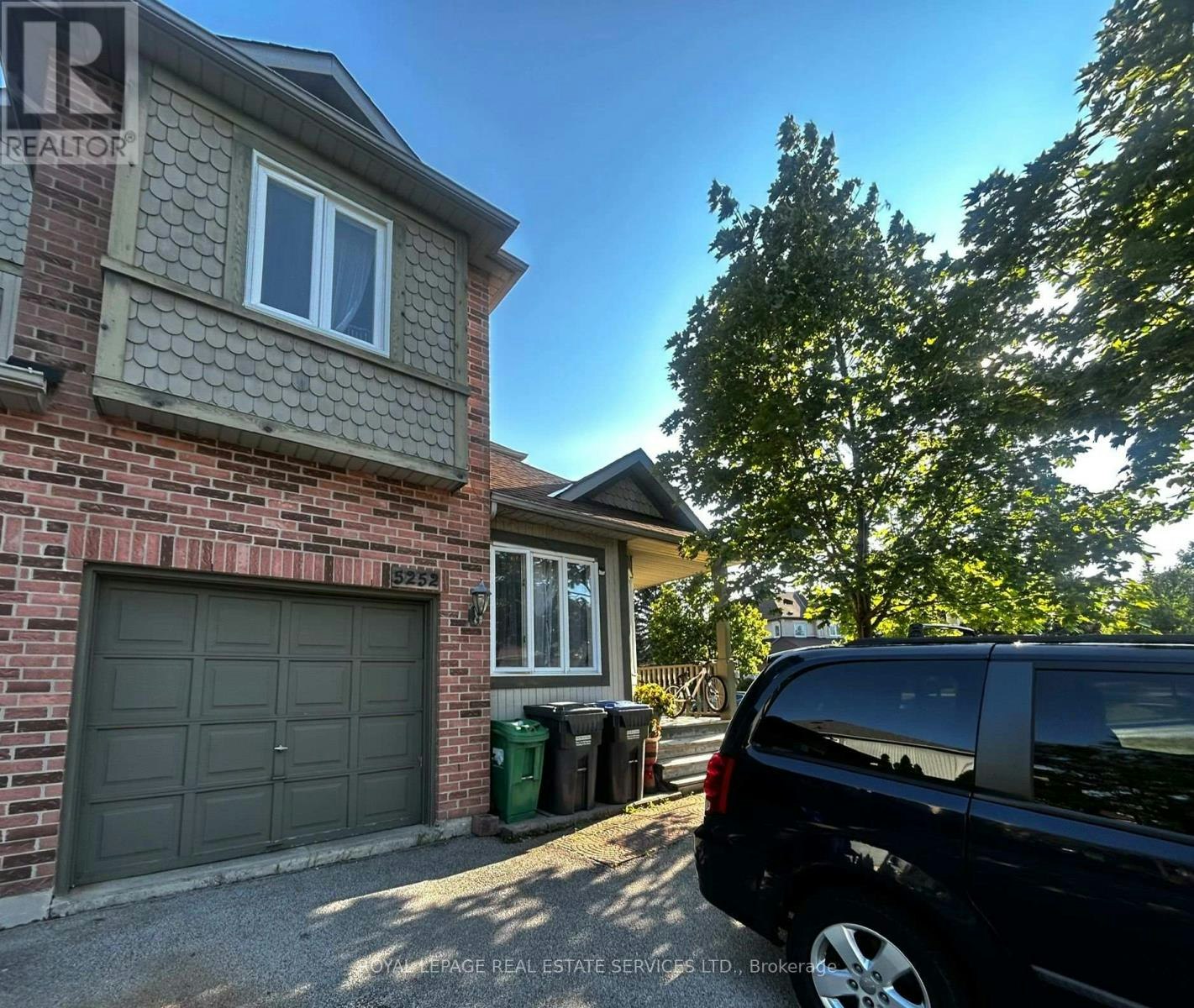 5252 Bushelgrove Circle, Mississauga, ON, L5M 6C5