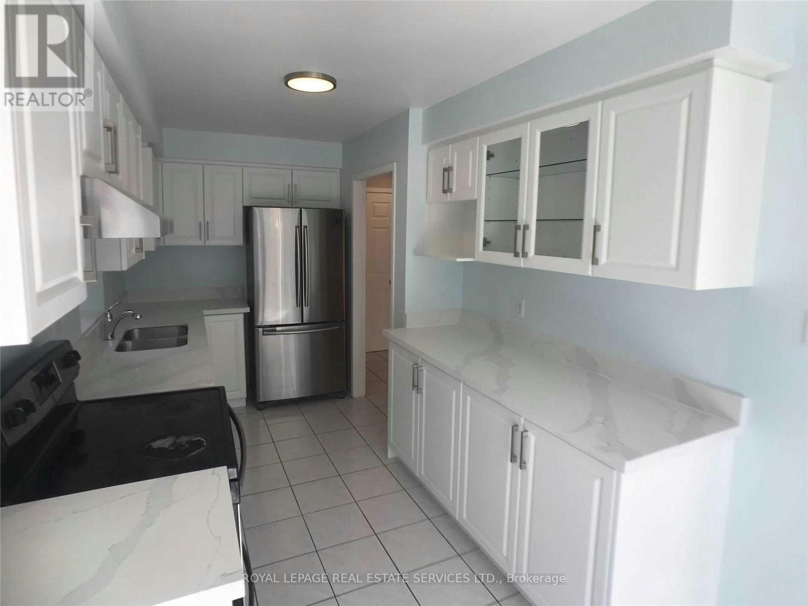 5252 Bushelgrove Circle, Mississauga, ON, L5M 6C5 - 6