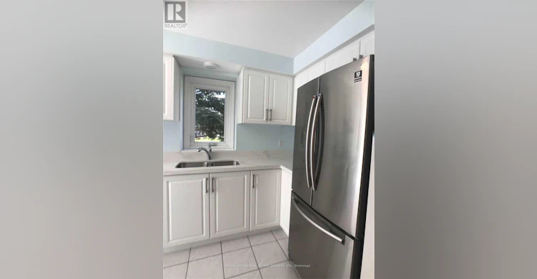 5252 Bushelgrove Circle, Mississauga, ON, L5M 6C5 - 9