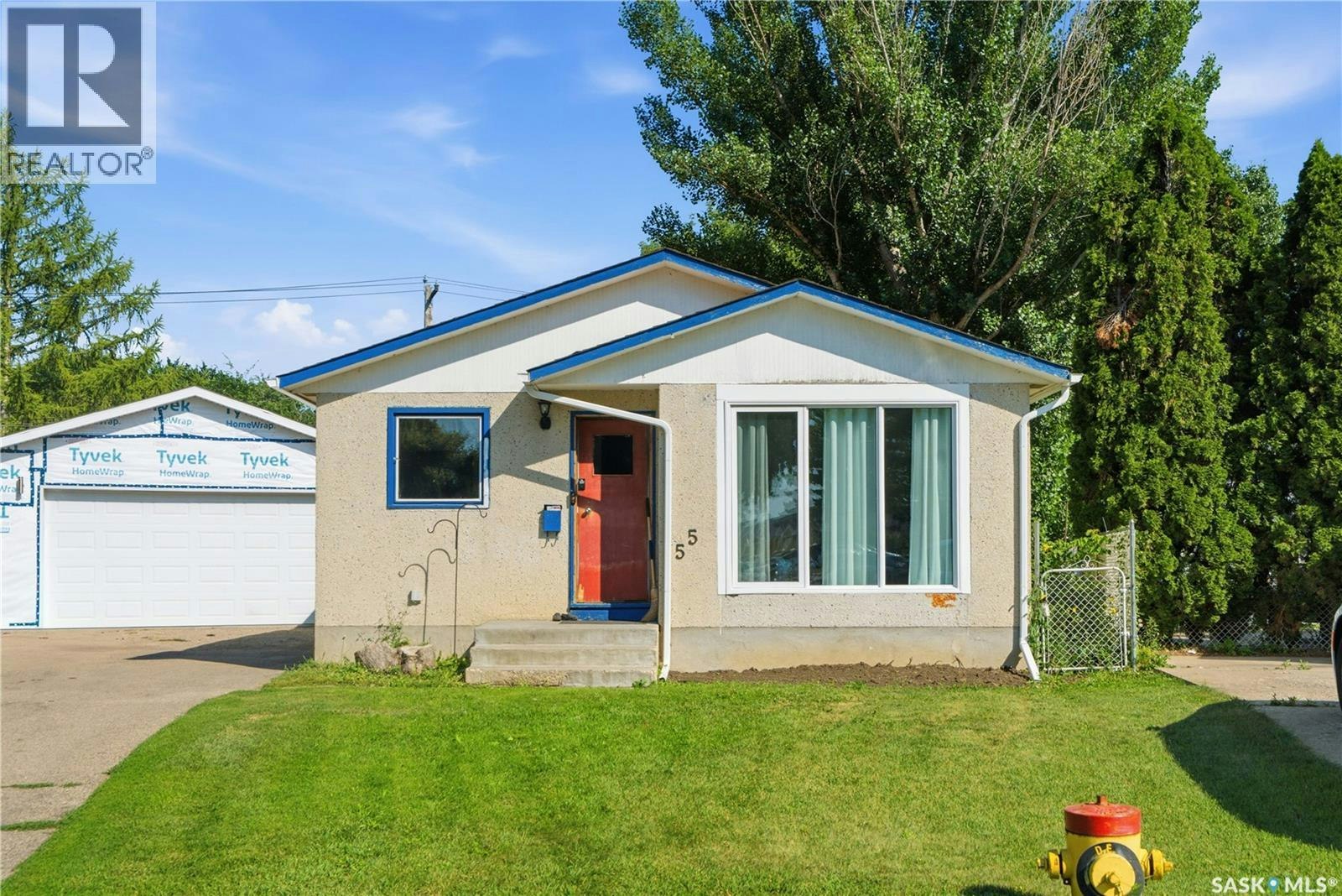 55 Trident Crescent, Saskatoon, SK, S7M 0P7