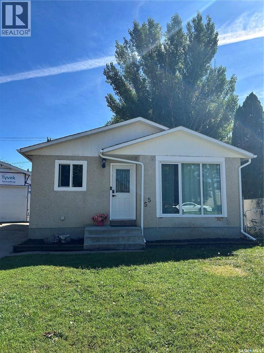 55 Trident Crescent, Saskatoon, SK, S7M 0P7