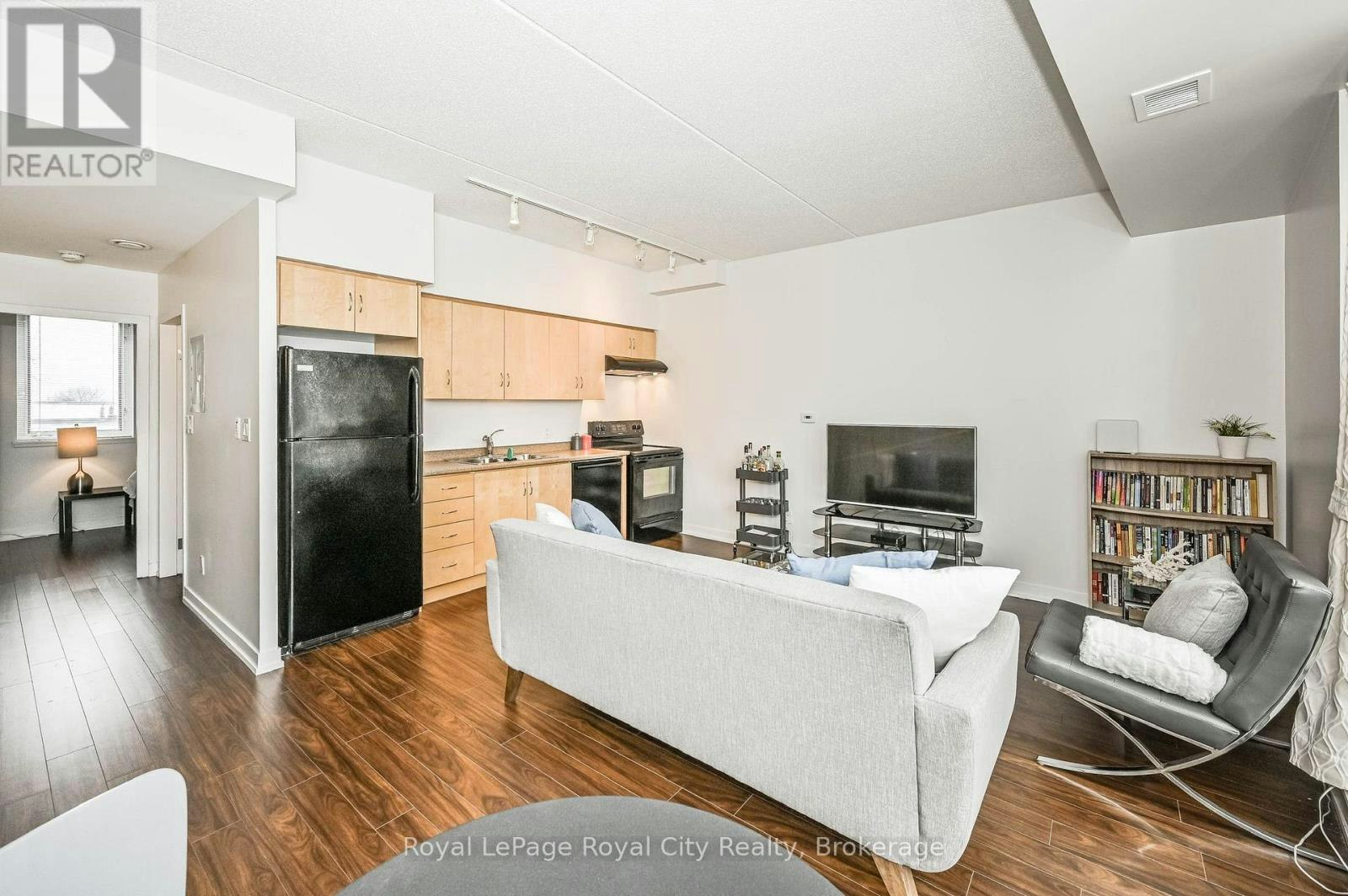 211-5 Gordon Street, Guelph, ON, N1H 4G8 - 2