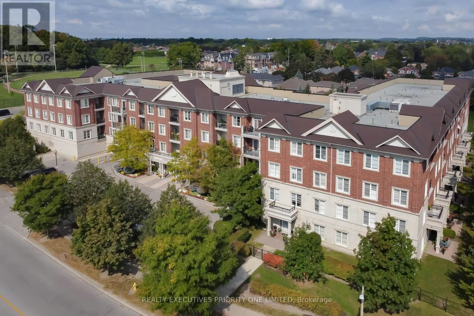 328-9519 Keele Street, Vaughan, ON, L6A 4A2