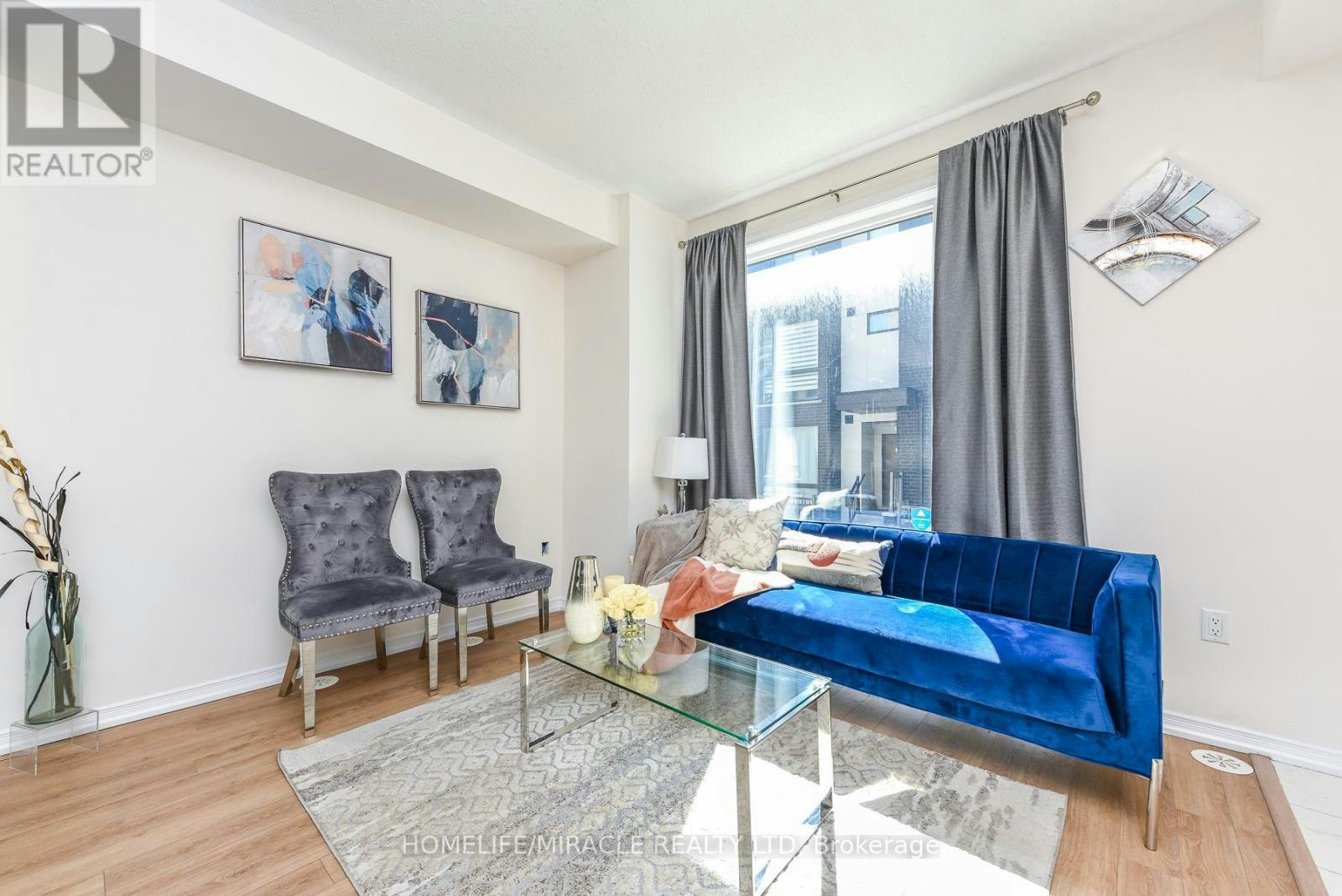122-32 Fieldway Road, Toronto, ON, M8Z 0E3 - 12