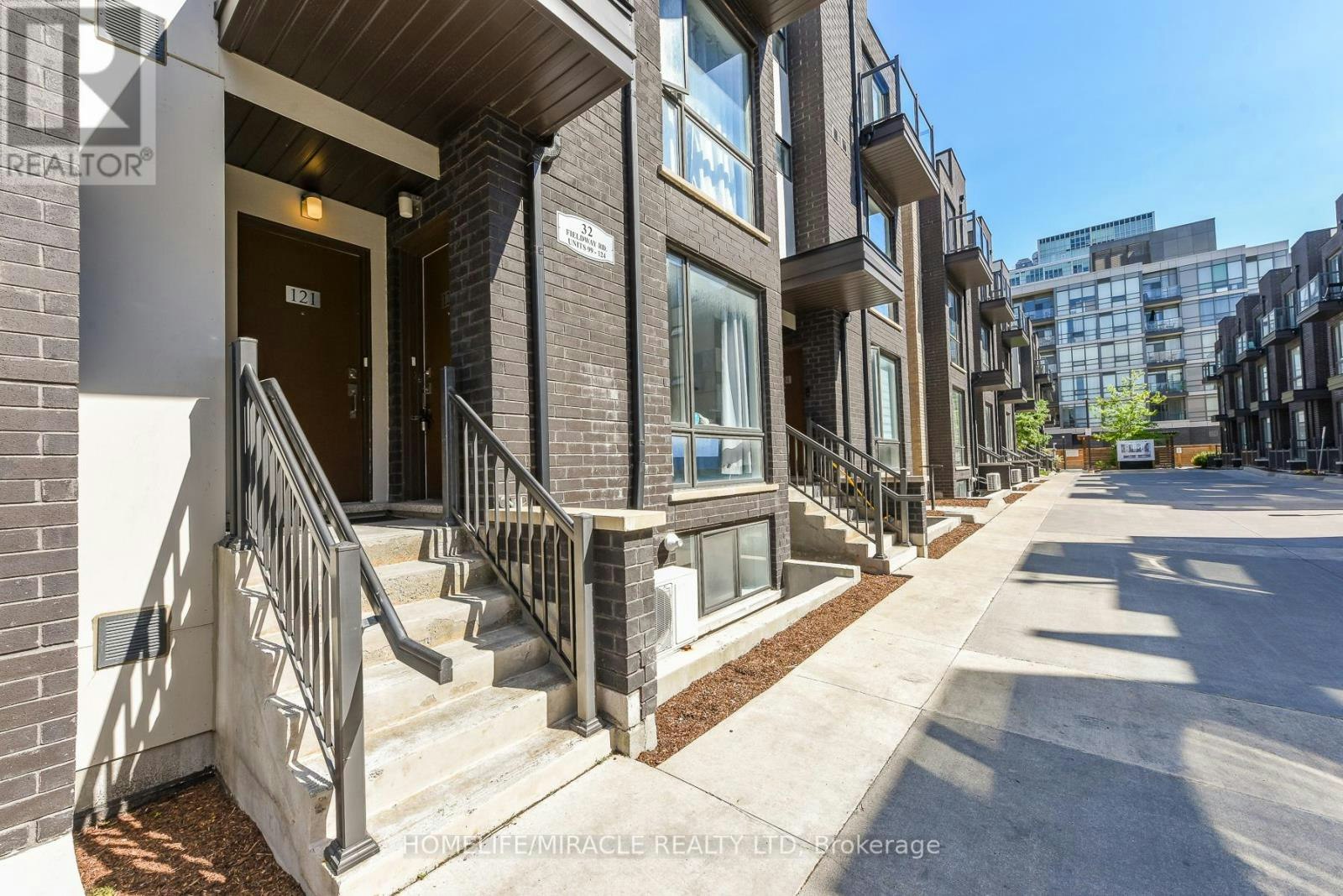 122-32 Fieldway Road, Toronto, ON, M8Z 0E3 - 3